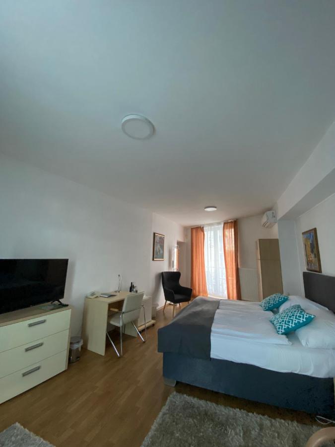 Garni Hotel S.O.G.* * * Trenčín Kültér fotó