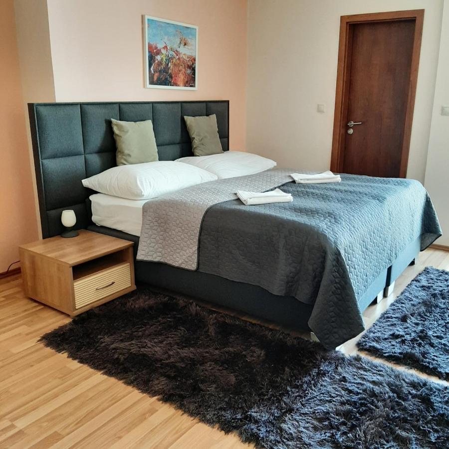 Garni Hotel S.O.G.* * * Trenčín Kültér fotó